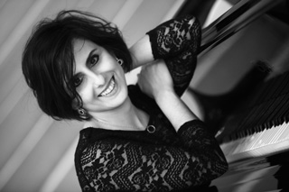 Layla Ramezan, pianiste